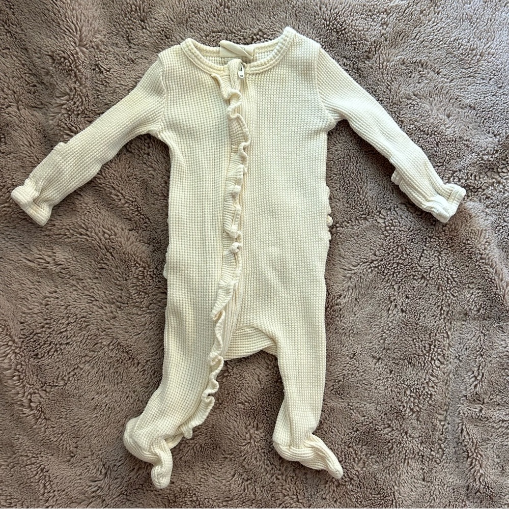 Spearmint Love sleeper for baby